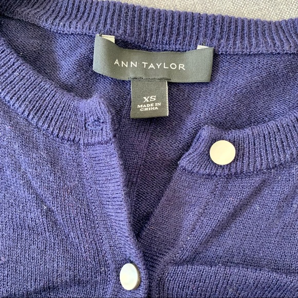 Ann Taylor wool embroidered sweater cardigan - Picture 5 of 6